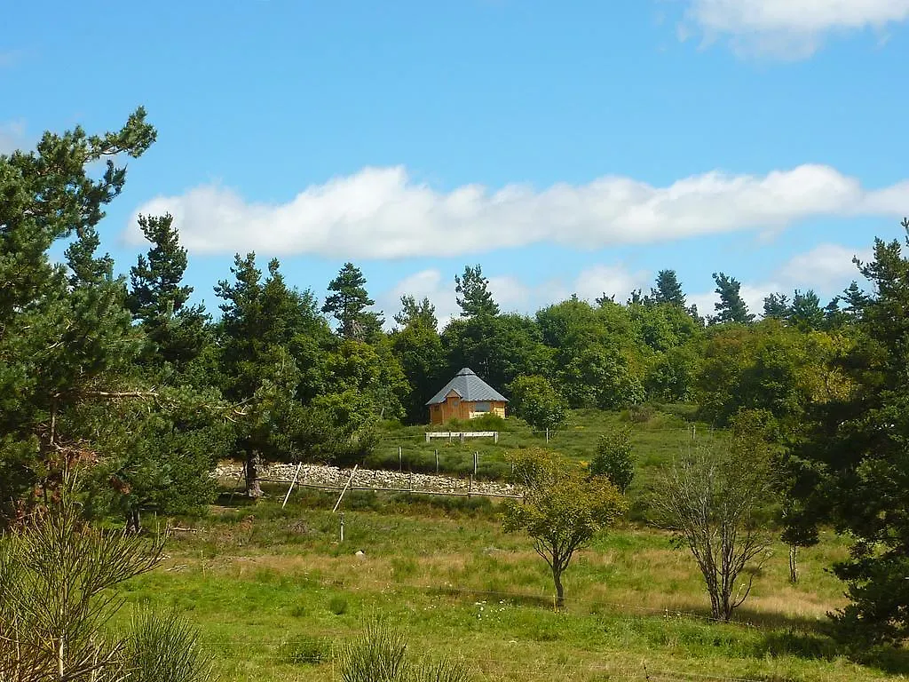 Hotel La Bergerie du Plateau à Cros-de-Géorand 0*,  France