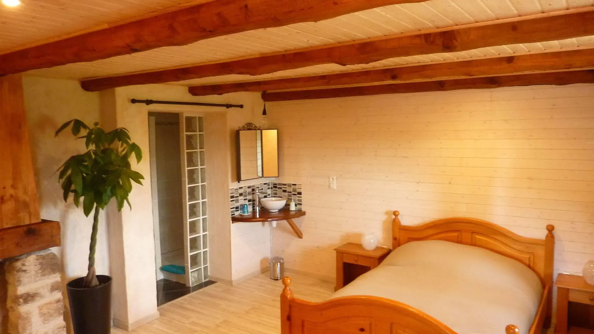 Hotel La Bergerie du Plateau à Cros-de-Géorand 0*,  France